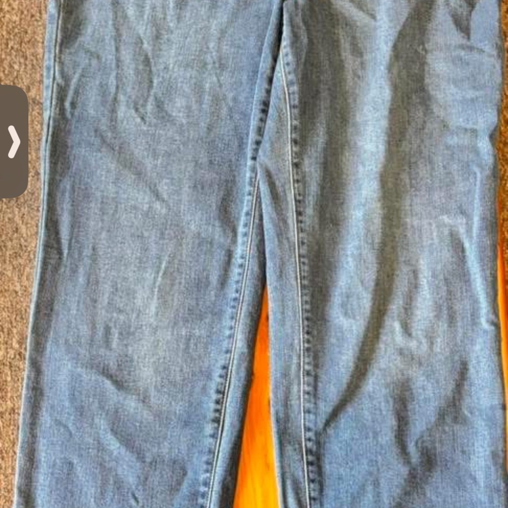 Time and Tru Straight Leg Jeans in Light Blue